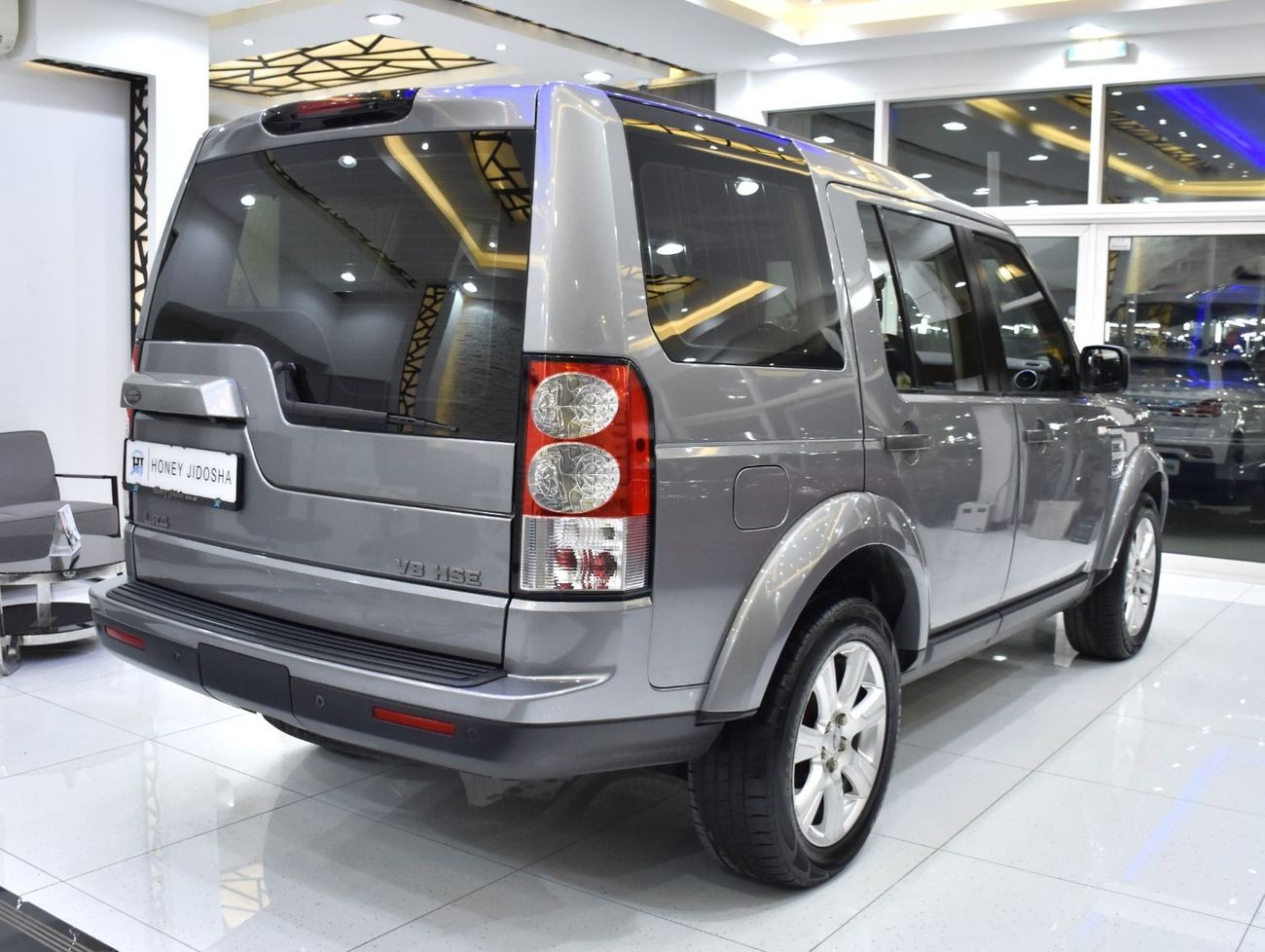 Land Rover Discovery EXCELLENT DEAL for our Land Rover LR4 HSE V8 ( 2013 Model ) in Grey Color GCC Specs