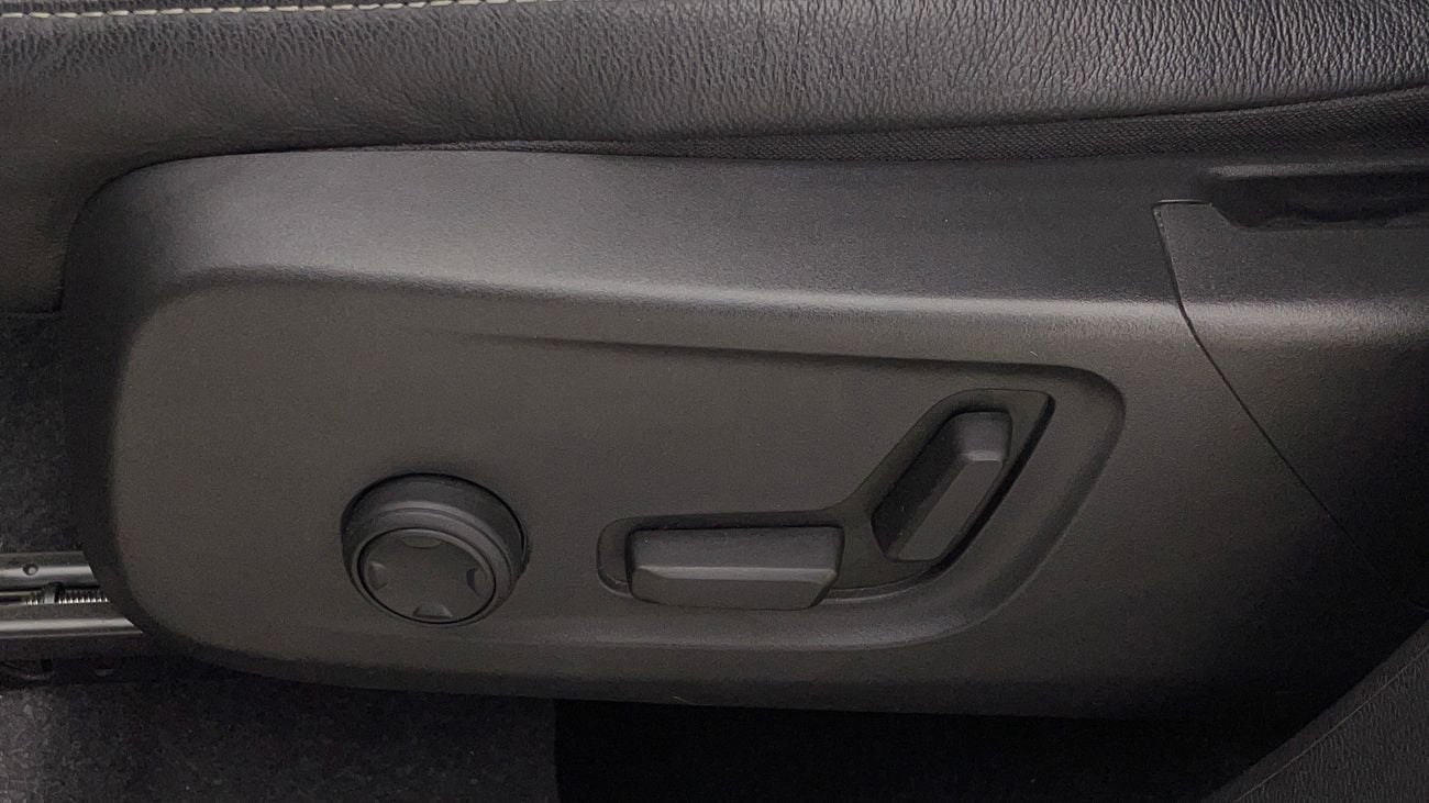 فولفو XC 40 B4 ULTIMATE DARK 2 | بدون دفعة مقدمة | اختبار القيادة في المنزل