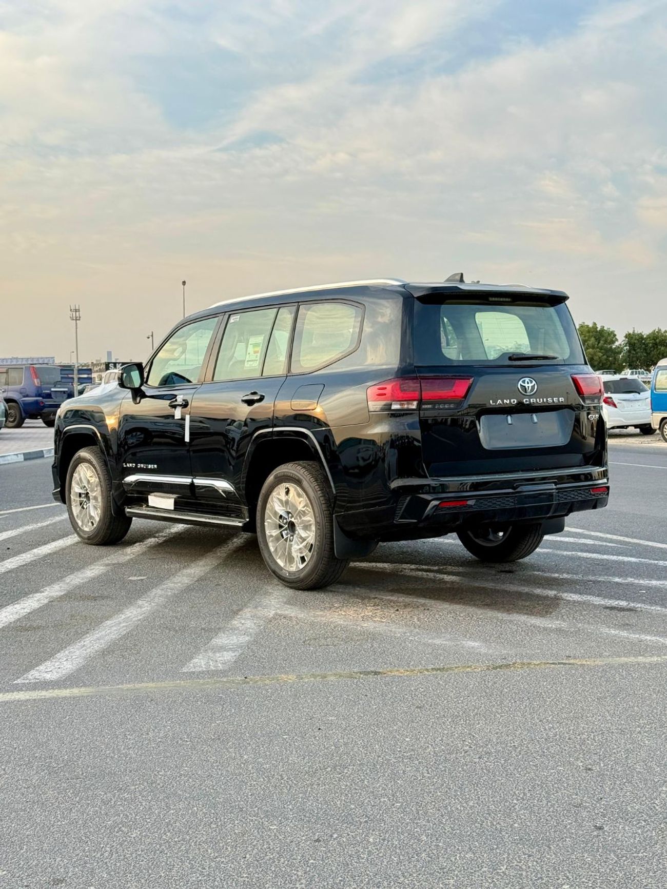 تويوتا لاند كروزر GXR 3.5L