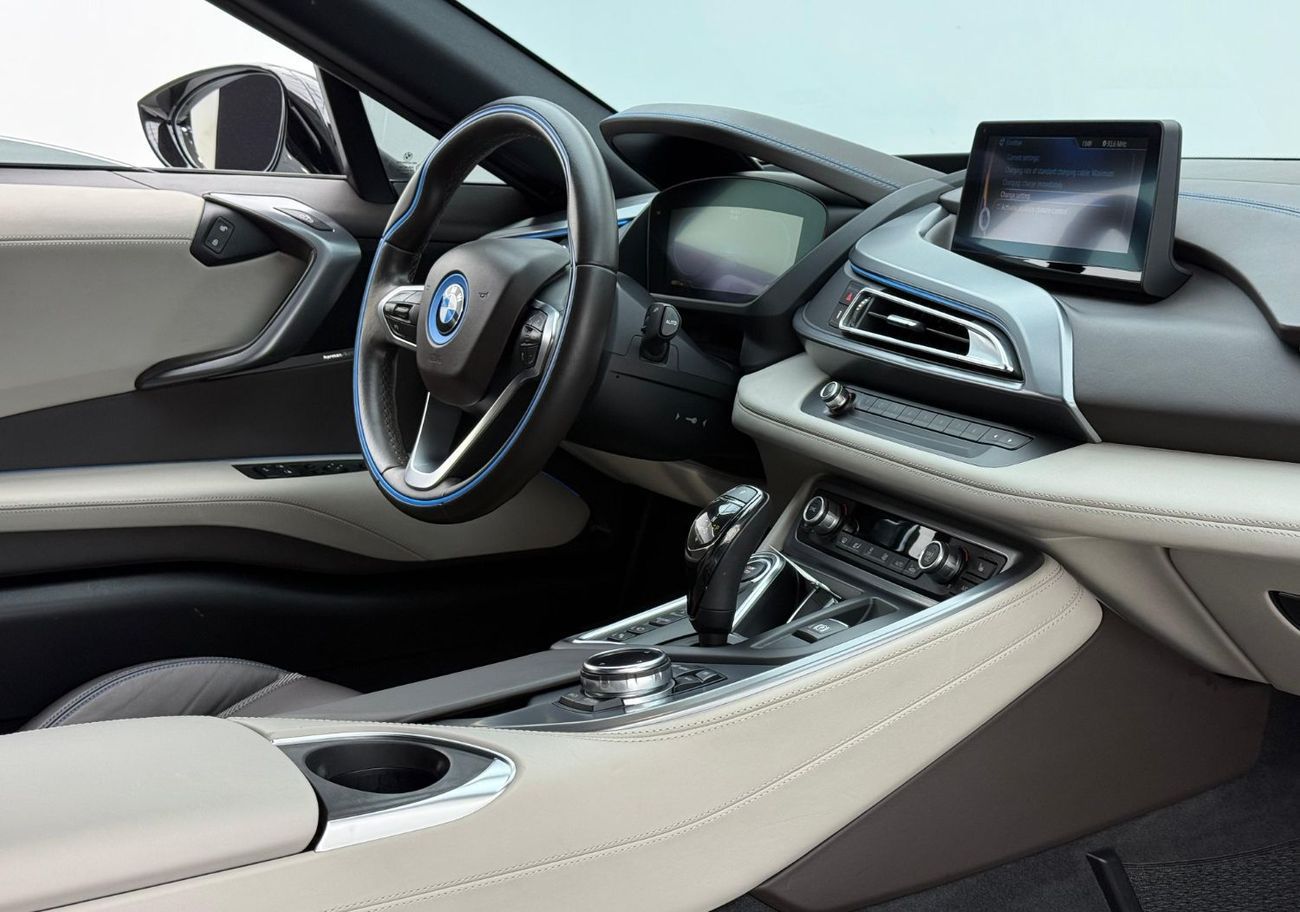 BMW i8 Plug-In Hybrid 1.5L 2015 BMW i8, Full BMW Service History, Fully Loaded, Very Low Km, Excellent Cond