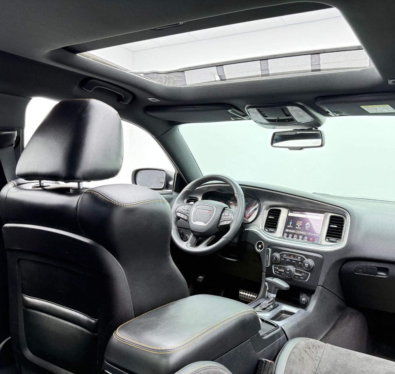 Dodge Charger Daytona R/T 5.7L 2017 Dodge Charger R/T Daytona, Full Service History, Excellent Condition, GCC