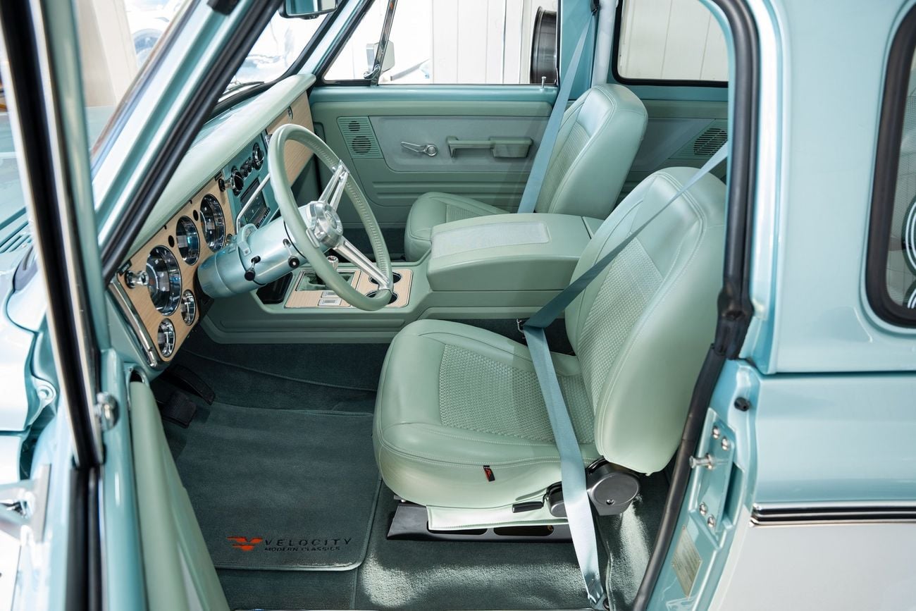 شيفروليه بليزر K5 Velocity Restorations LT1 10 Speed Pro Touring Restomod