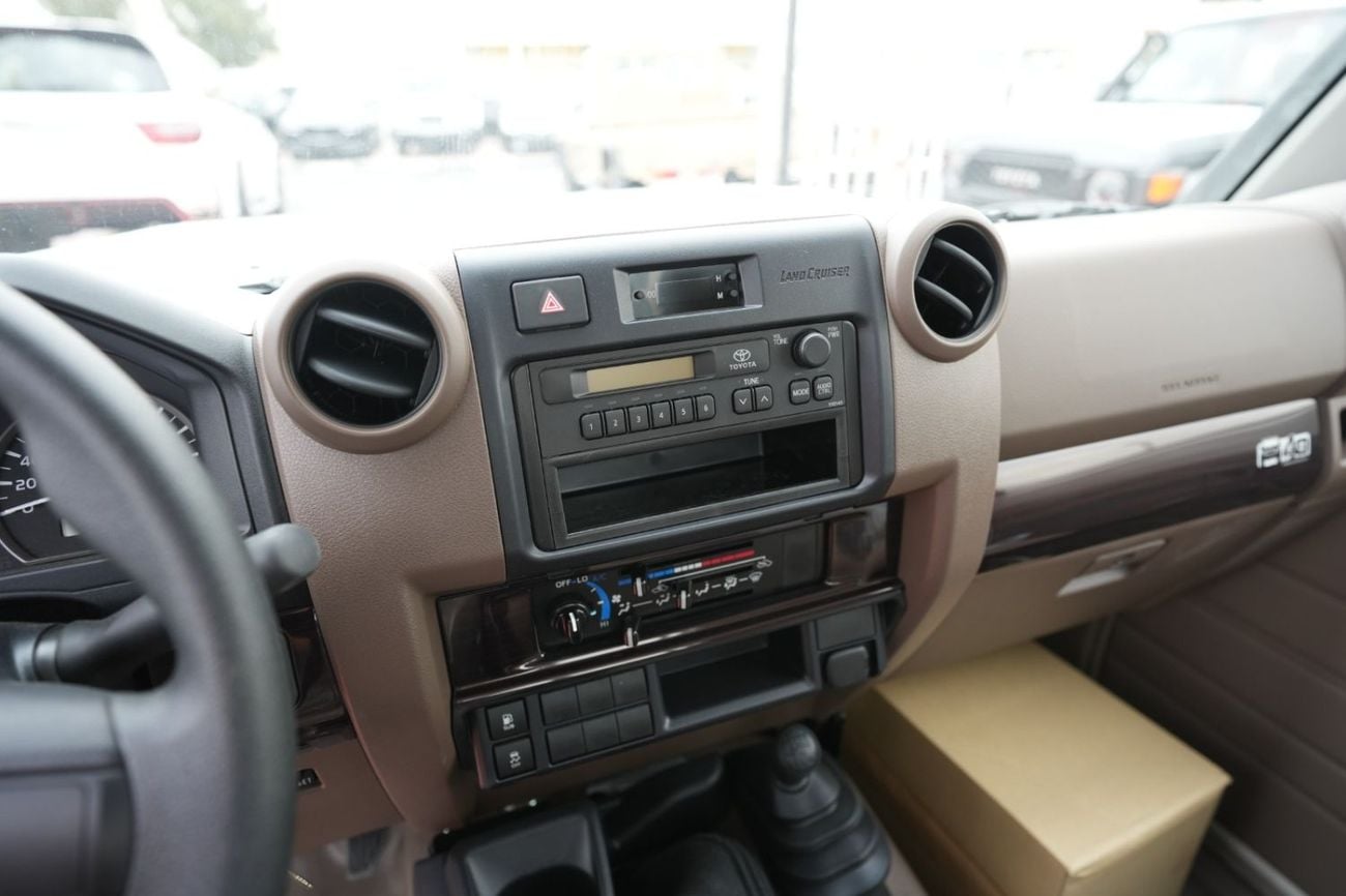 Toyota Land Cruiser Pick Up TOYOTA LC79 PICK-UP Single Cabin 2.8L 4-cylinder M/T MY25 Basic