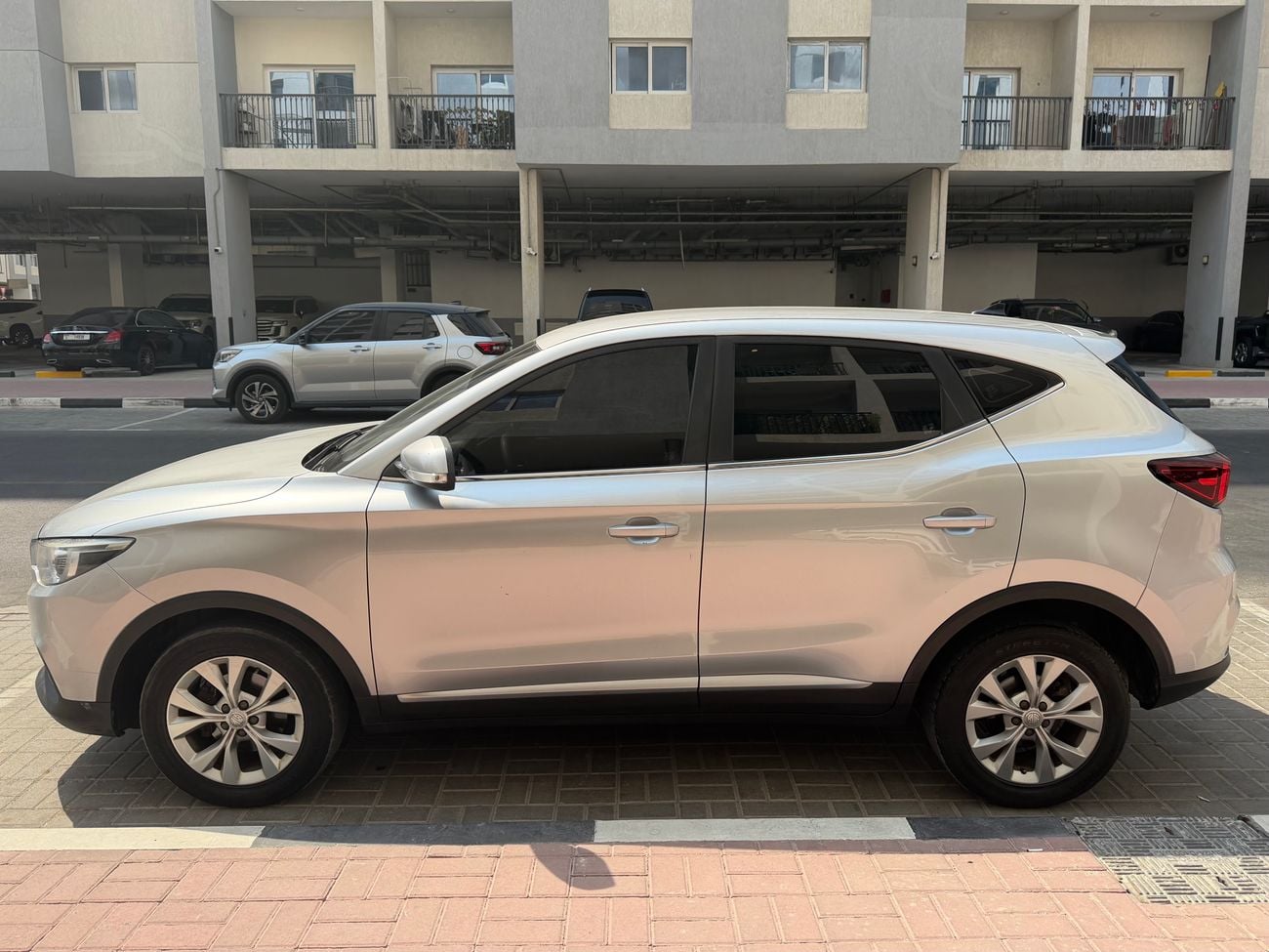 MG ZS STANDARD