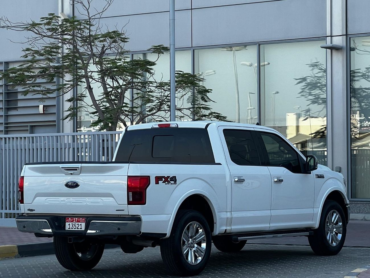 Ford F 150 Lariat FORD F-150 2020 V6 ORGINAL PAINT // LOW MILEAGE // ACCIDENT FREE