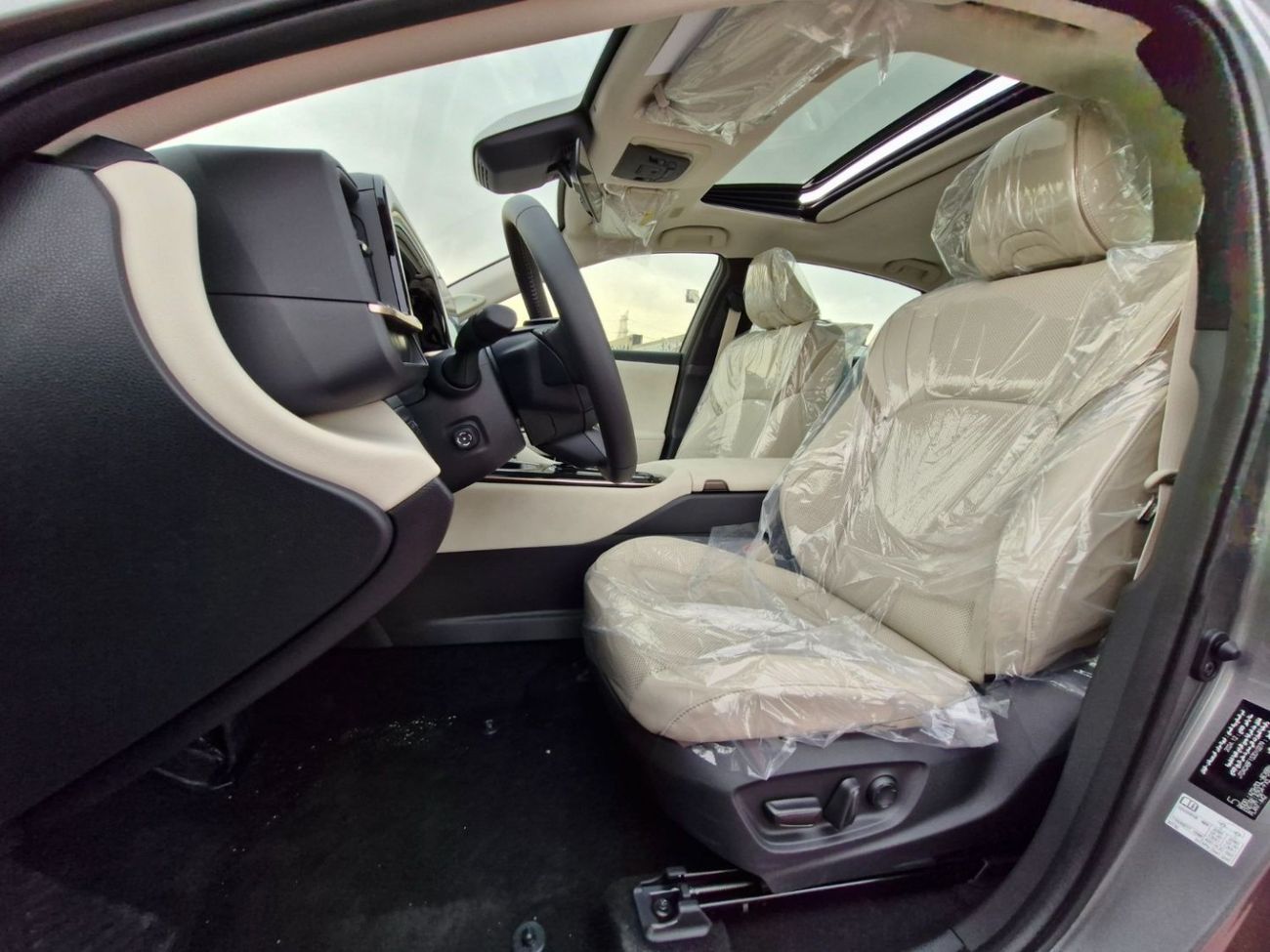 تويوتا كراون 2025 TOYOTA CROWN 2.5L HYBRID FWD GCC BRAND NEW 0KM