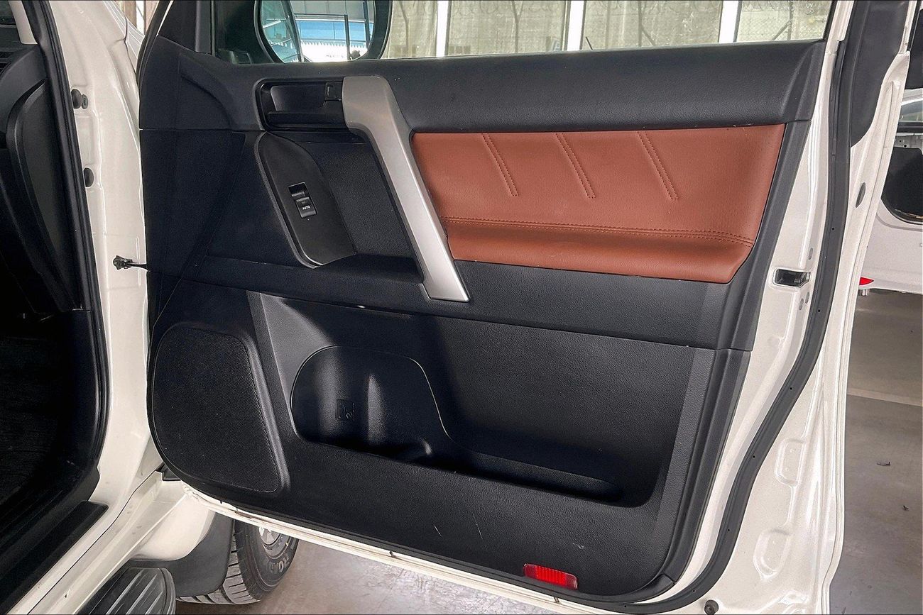 تويوتا برادو VXR | شامل الضمان | 0 ﺪﻔﻋﺓ ﺃﻮﻟﻯ