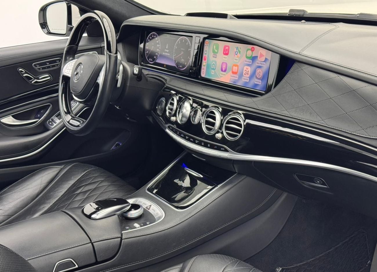 Mercedes Benz S500 AMG 4.7L 2015 Mercedes-Benz S500 AMG, Mercedes Service History, Excellent Condition, GCC