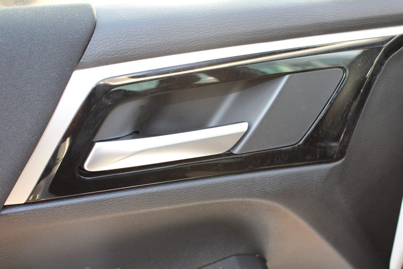 Mitsubishi Outlander Mitsubishi Outlander 7-Seater H-Line 2.5L 4WD | Brand New | Export Only |