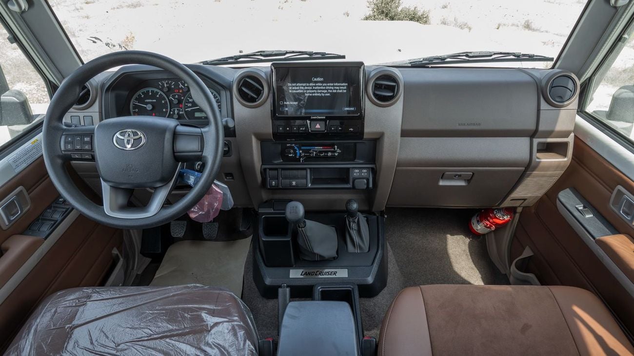 تويوتا لاند كروزر 76 TOYOTA LANDCRUISER76 HARDTOP 2.8 MT HIGH -2026YM