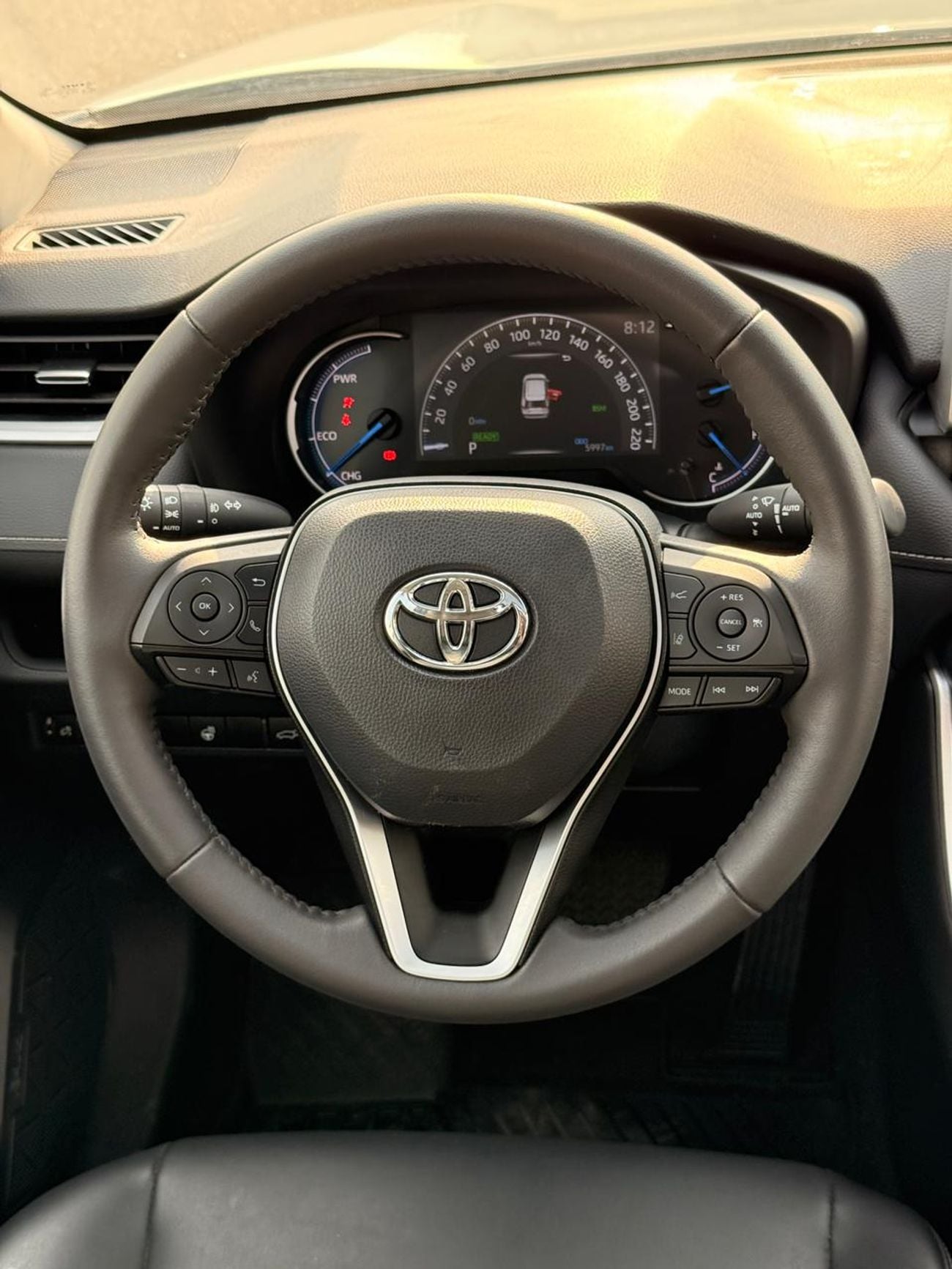 تويوتا راف ٤ Hybrid XLE AWD premium Full option | sunroof, leather seats, push start