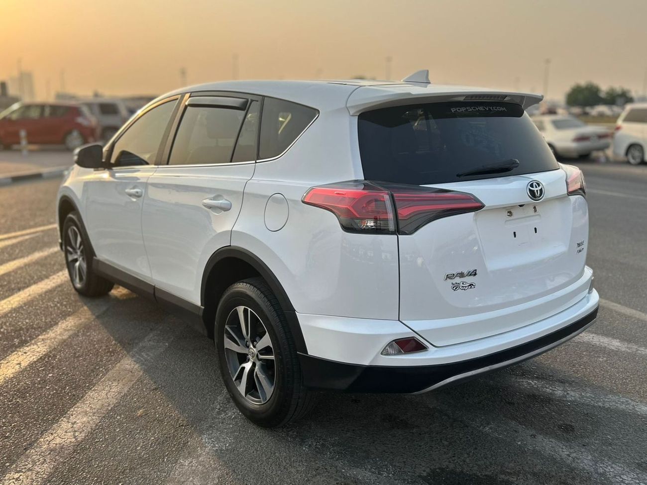 تويوتا راف ٤ 2018 Toyota Rav4 Full Option 2.5L V4 - BSM Radar - AWD 4x4 - Alloy Rim