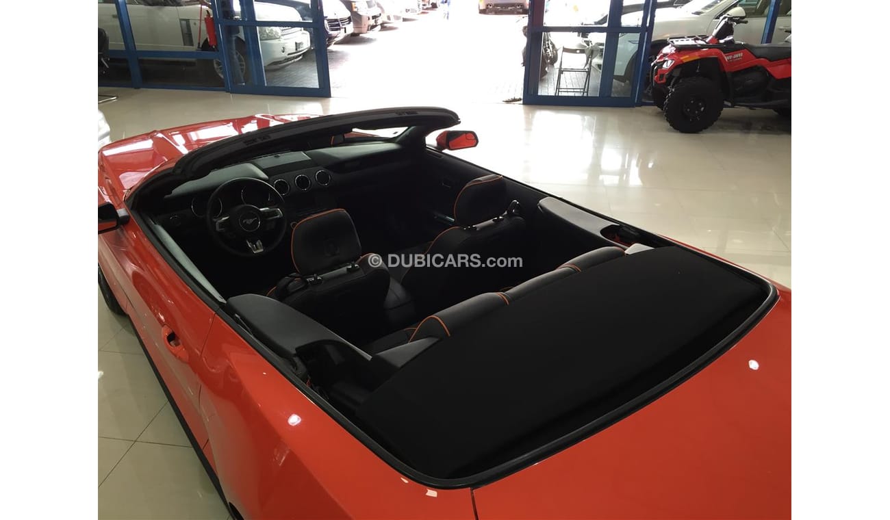 Ford Mustang Mustang V6 Cabriolet - 2015