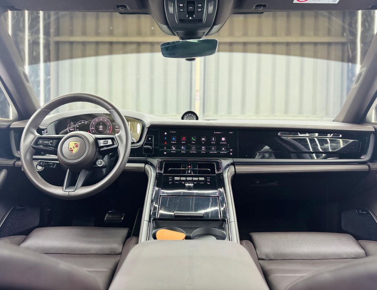 بورش باناميرا Base 2025 Porsche Panamera, Sep 2029 Porsche Warranty, Sport Chrono Package, Very Low Kms, GCC