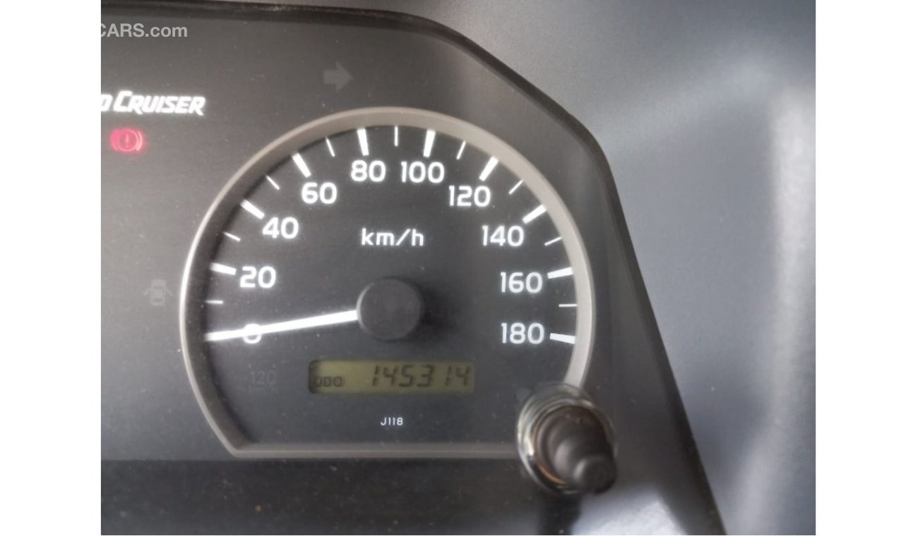 Toyota Land Cruiser 70 TOYOTA LAND CRUISER HARD TOP LEFT HAND DRIVE (PM 840)