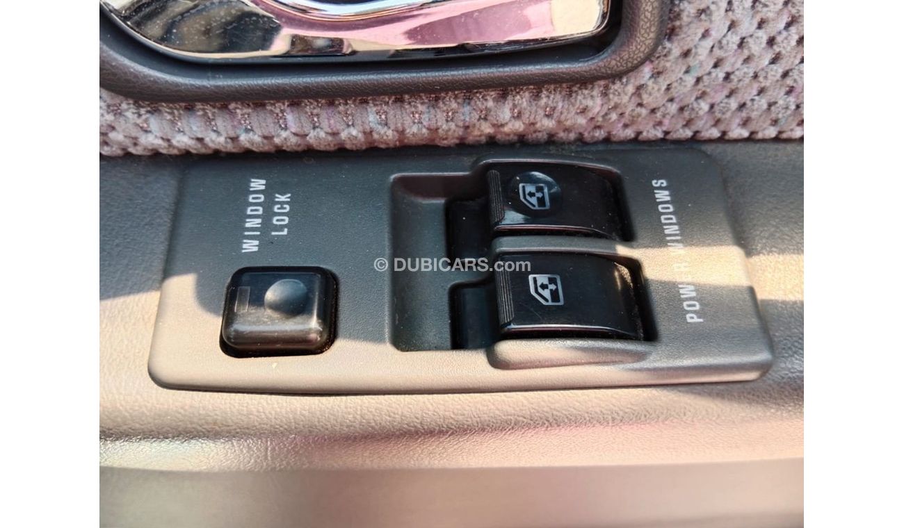 Mitsubishi Pajero MITSUBISHI PAJERO RIGHT HAND DRIVE (PM1351)