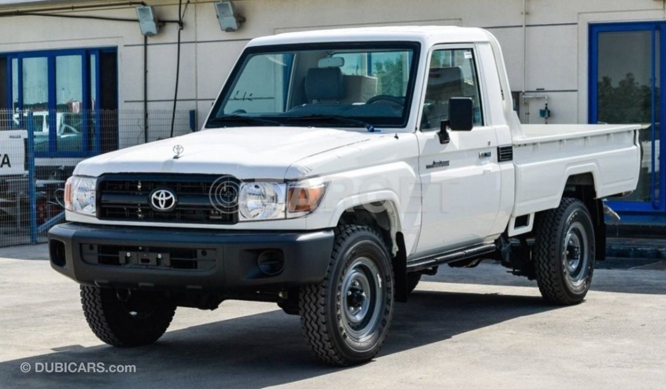 تويوتا لاند كروزر بيك آب Toyota Land Cruiser Pick up LC79 SC 4.2D MT MY2023 – White