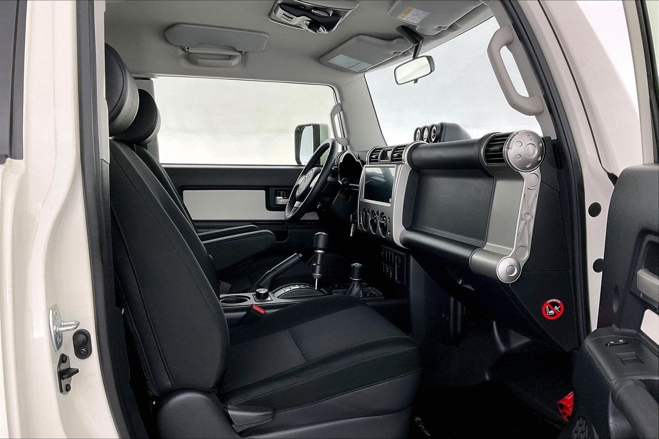 Toyota Camry SE| 1 year free warranty | Exclusive Eid offer