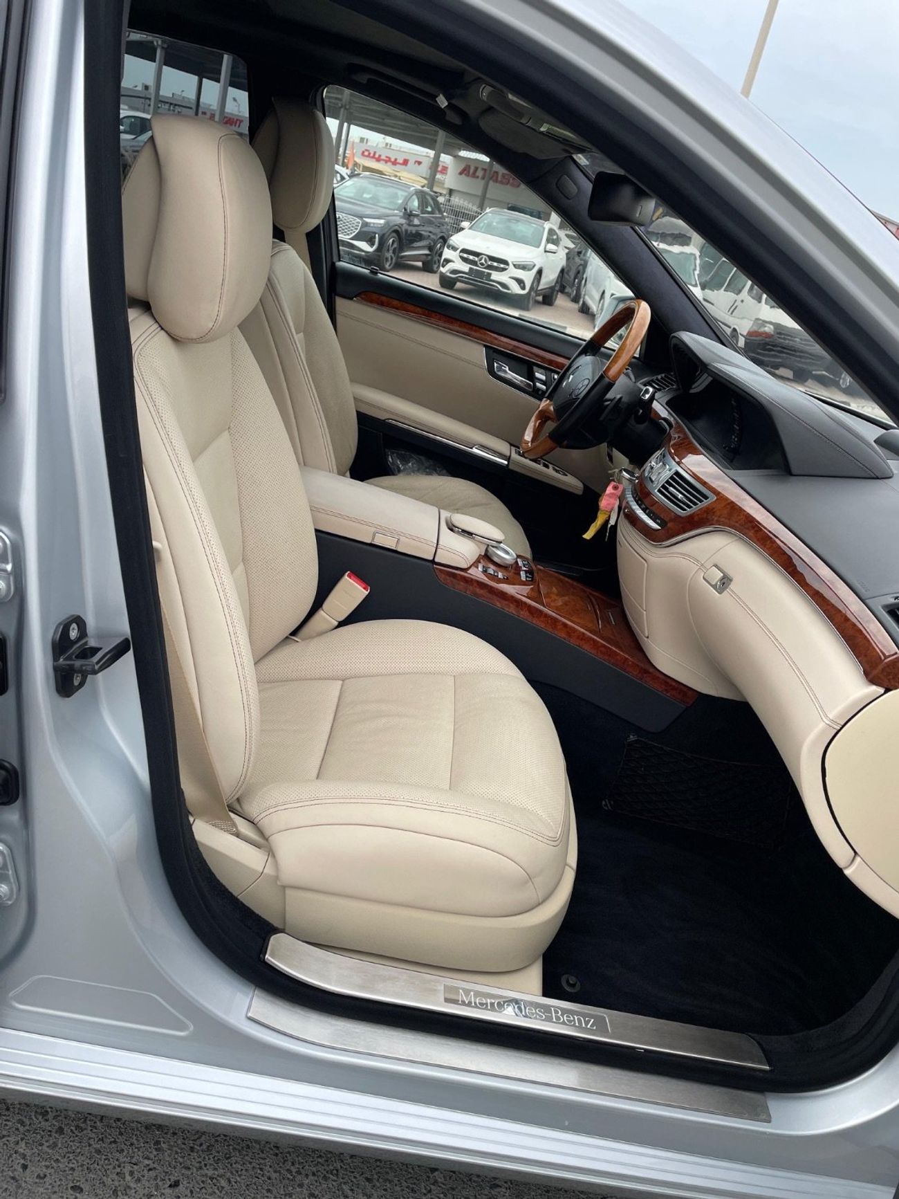 Mercedes Benz S550 STD