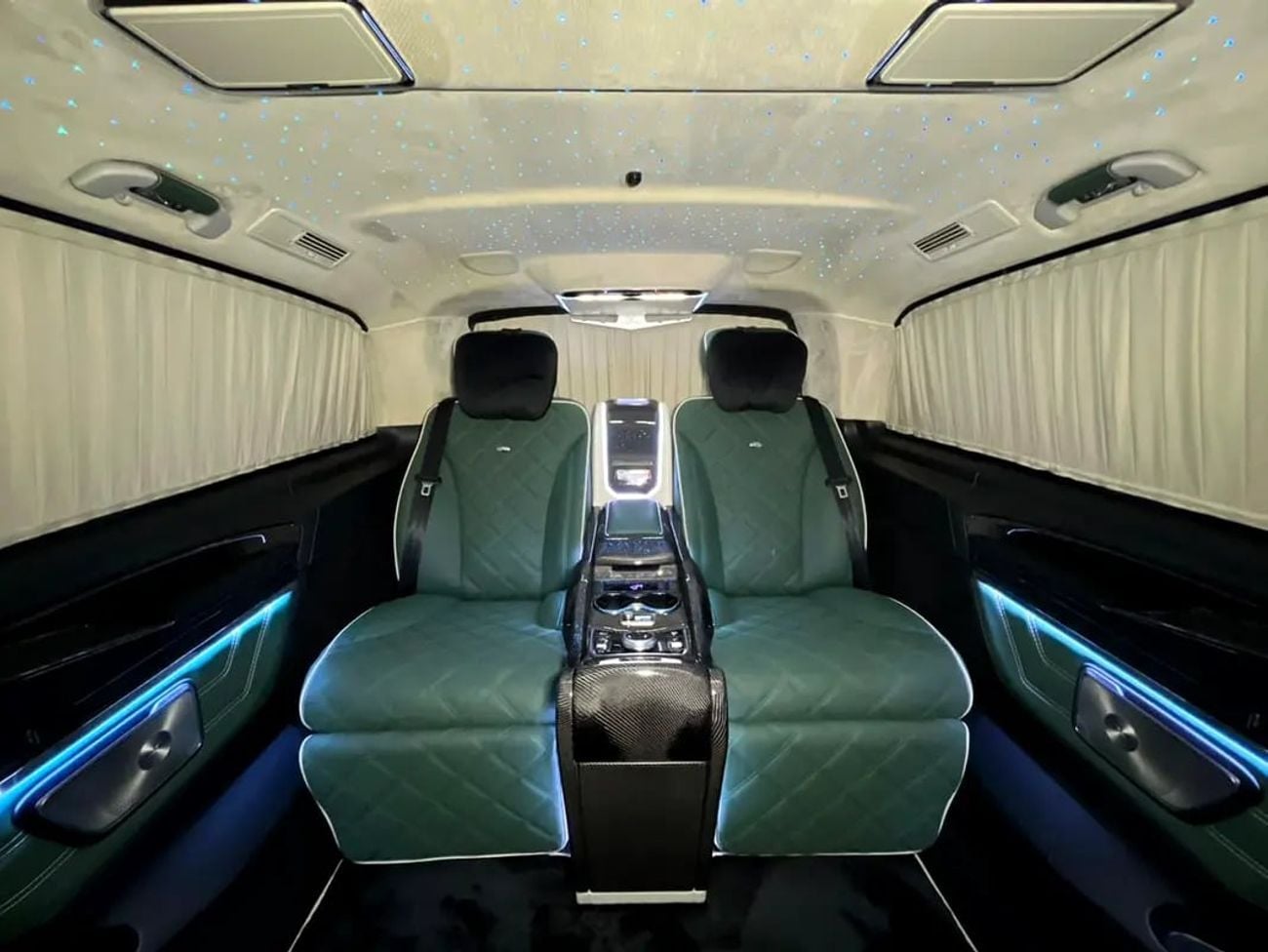 مرسيدس بنز V 300 NEW ARRIVAL 2026 MODEL VIP MERCEDES GCC V300 with ADDITIONAL REAR AC - 2 Years Warranty by VLINE