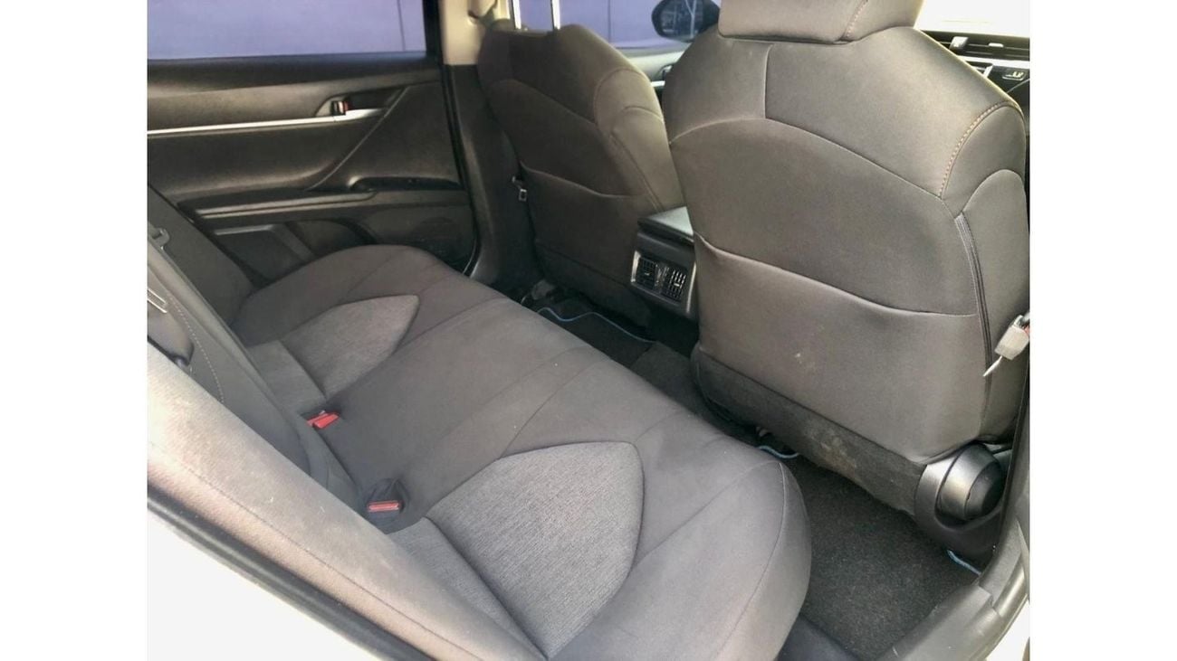 Toyota Camry Camry LE,2020 (Hybrid) 2.5L GCC / accident free