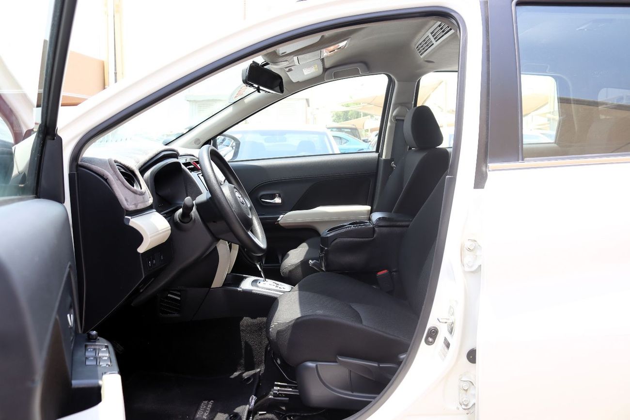 Toyota Rush ACCIDENTS FREE - GCC PERFECT CONDITION INSIDE OUT - ORIGINAL PAINT