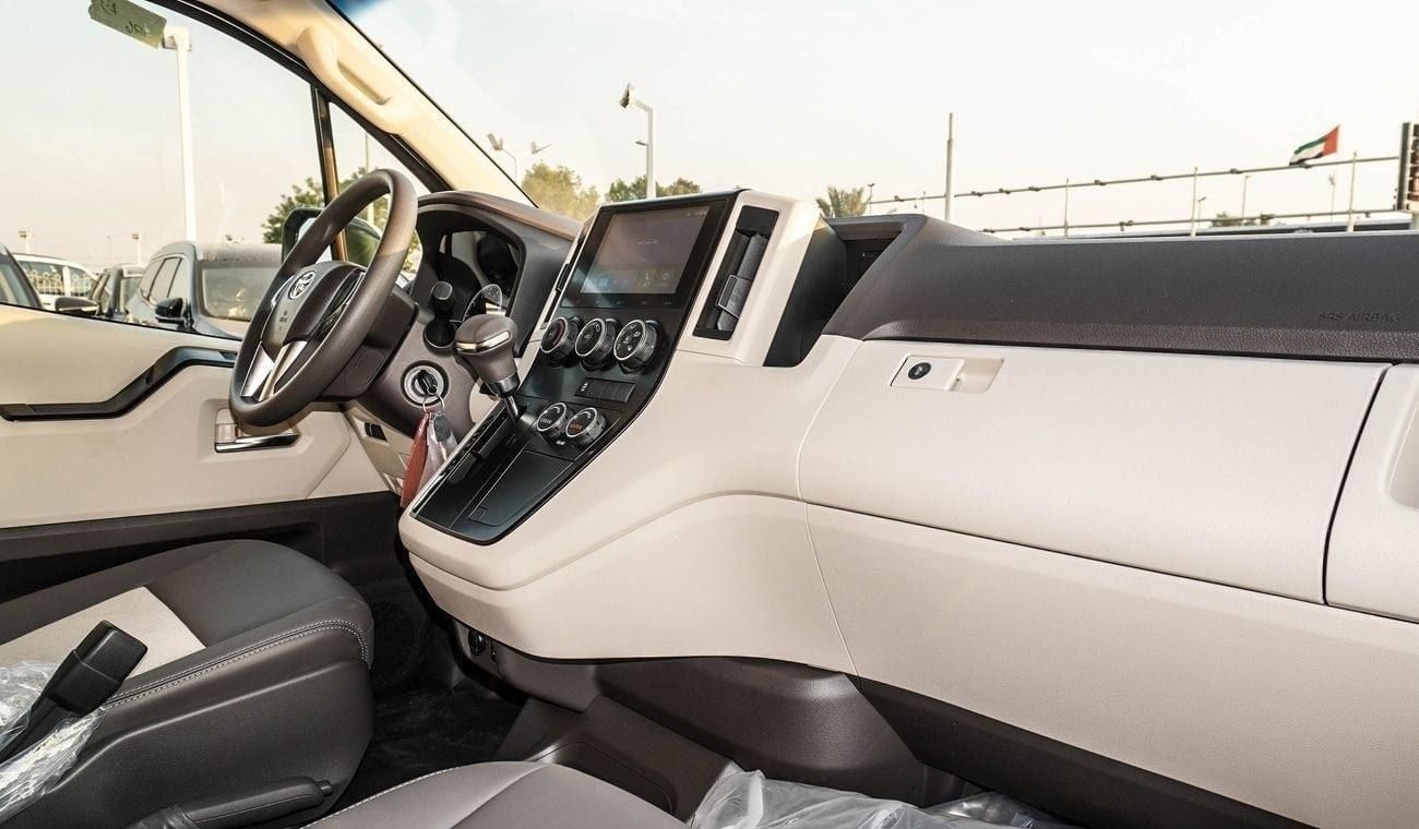 Toyota Hiace HIACE HIGHROOF PETROL AUTO 3.5L, GL - 2025