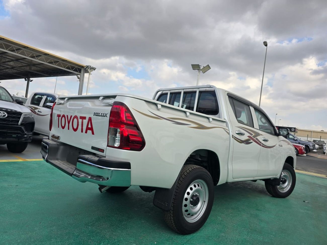 تويوتا هيلوكس TOYOTA HILUX 2.4L DIESEL 2026 MODEL
