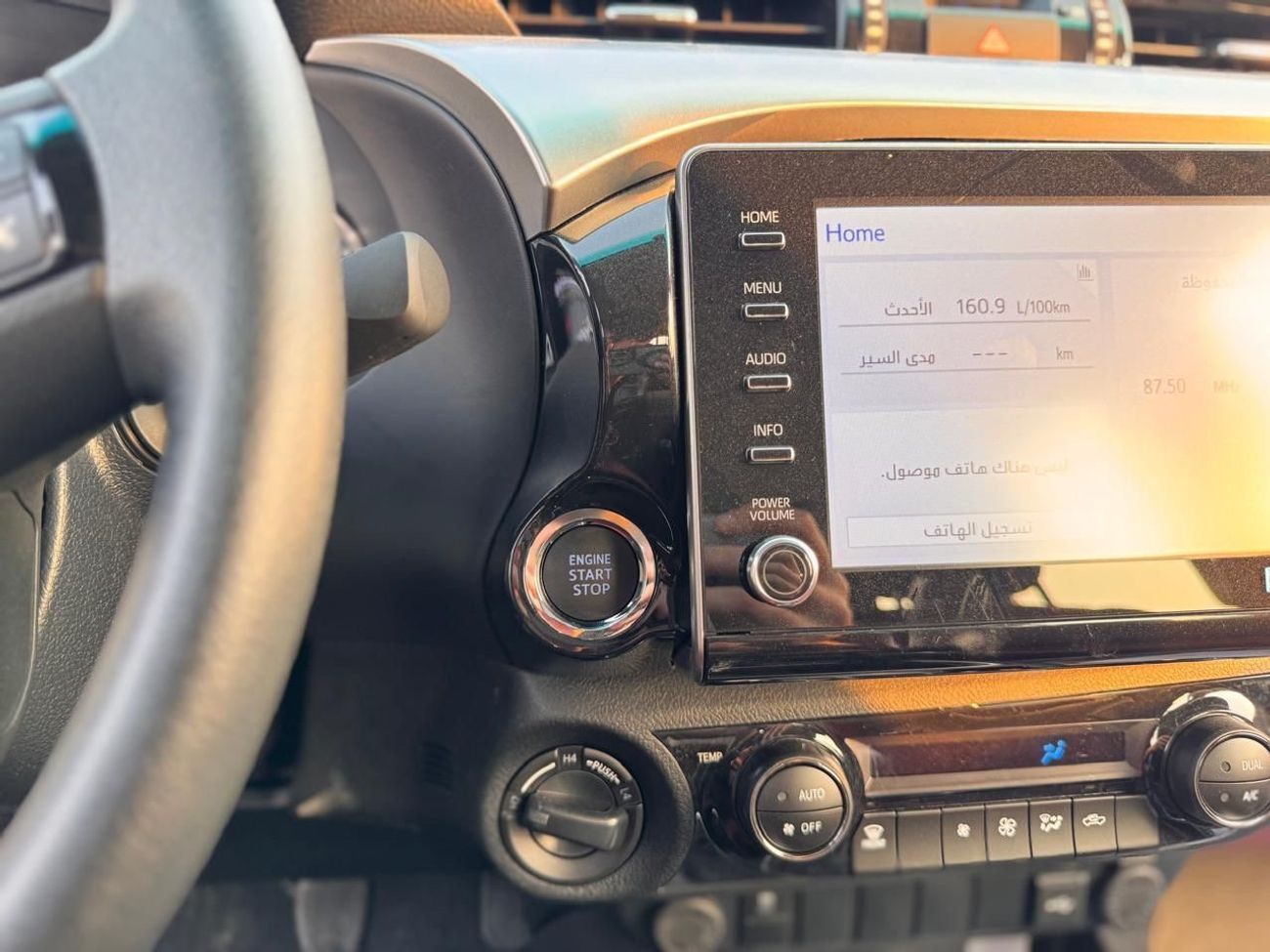 تويوتا هيلوكس  2.7L AWD M/T