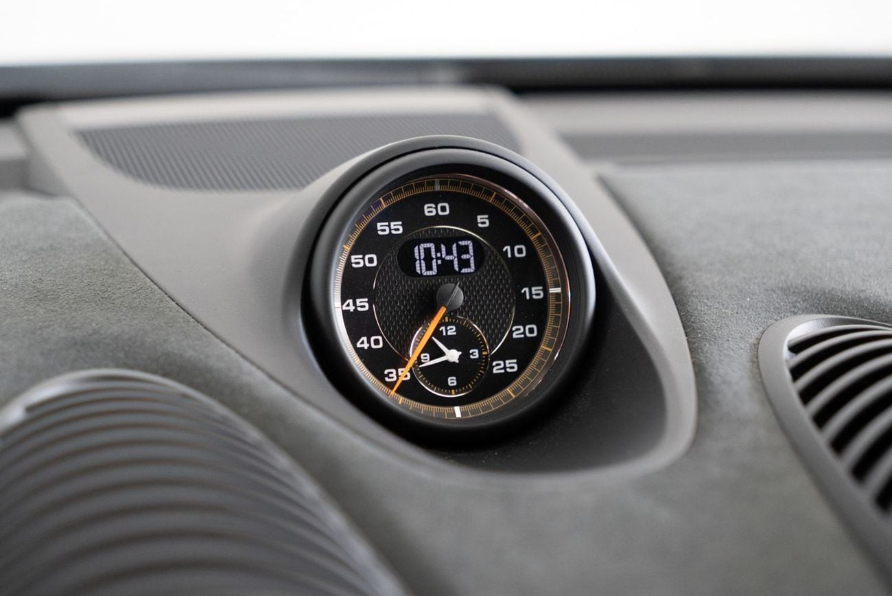 بورش كايمان 718 GT4 RS 4.0L (493 HP) A/T