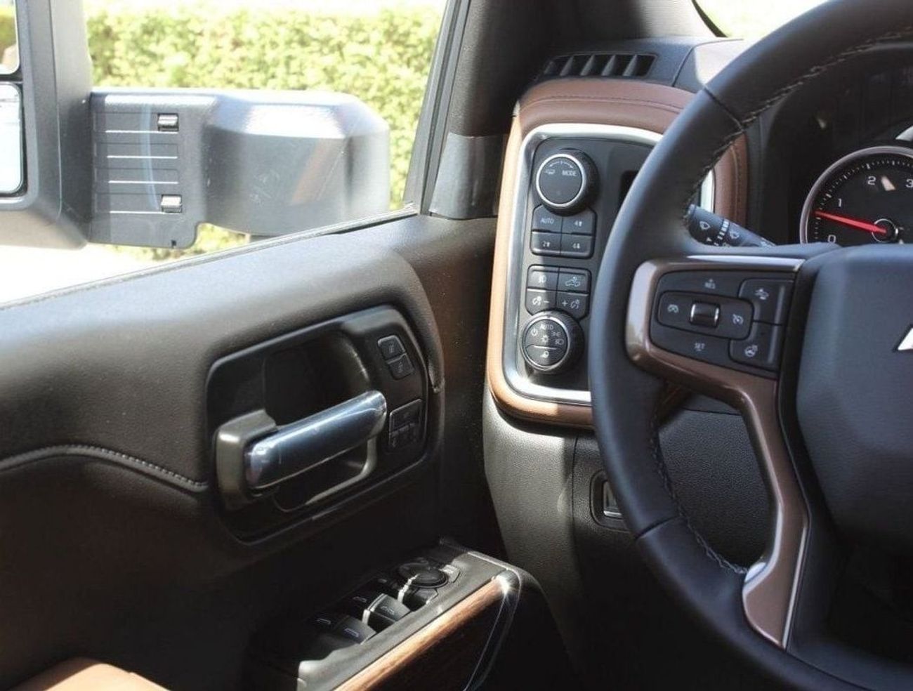 Chevrolet Silverado High Country Diesel V8 6.6 L Turbo Diesel