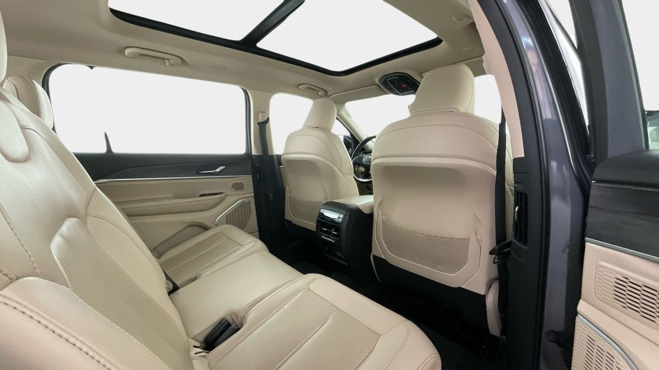 جيب جراند شيروكي Limited | شامل الضمان | 0 ﺪﻔﻋﺓ ﺃﻮﻟﻯ