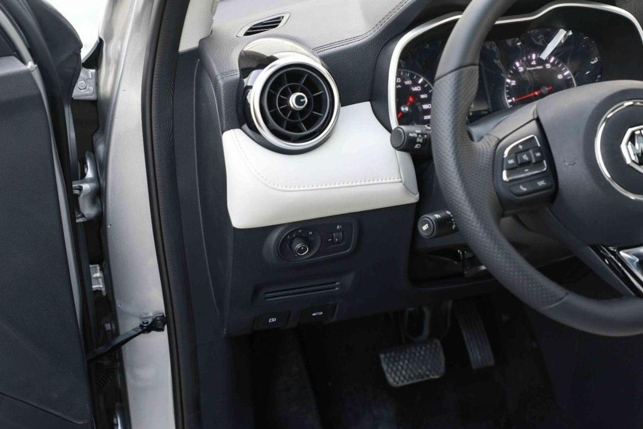 MG ZS 2025 MG ZS LUXURY 1.5 - WHITE inside BEIGE | Export Price