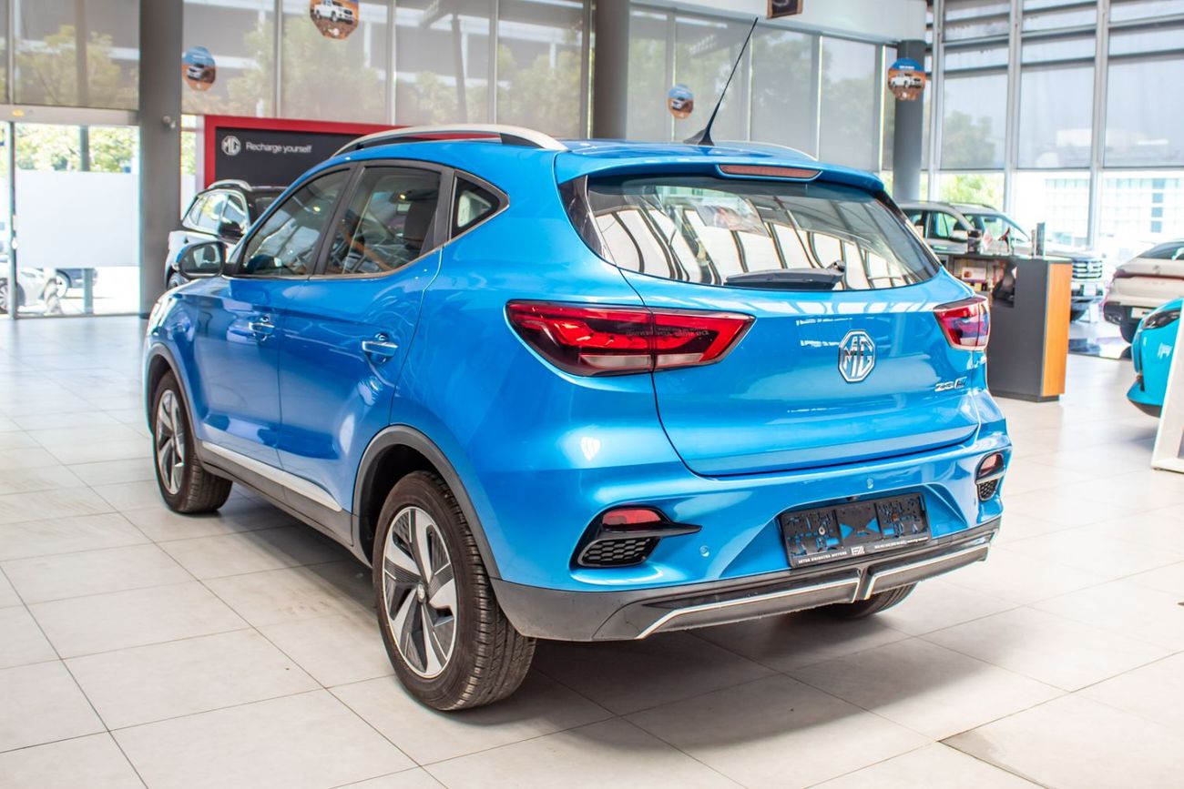 MG ZS EV LUX