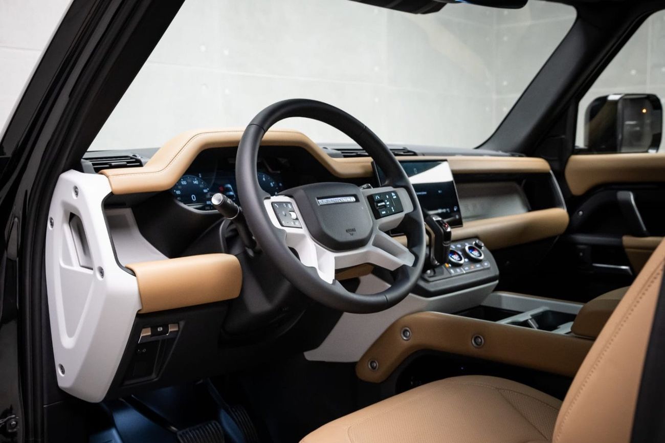 لاند روفر ديفندر P400 90 X-Dynamic HSE 3.0L (5 Seater)