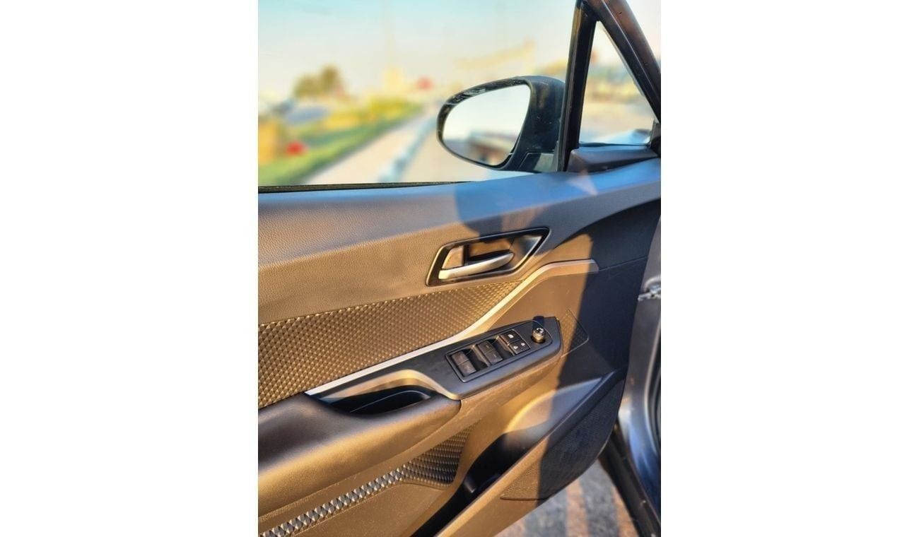 Toyota CHR GX 1.8L (100 HP) TOYOTA C-HR