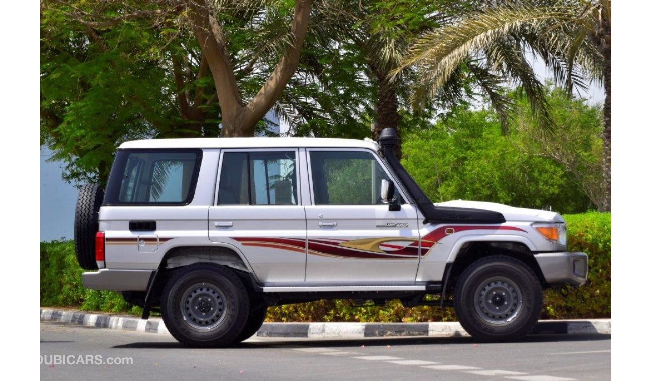 Toyota Land Cruiser 76 4.0L WITH SNORKEL