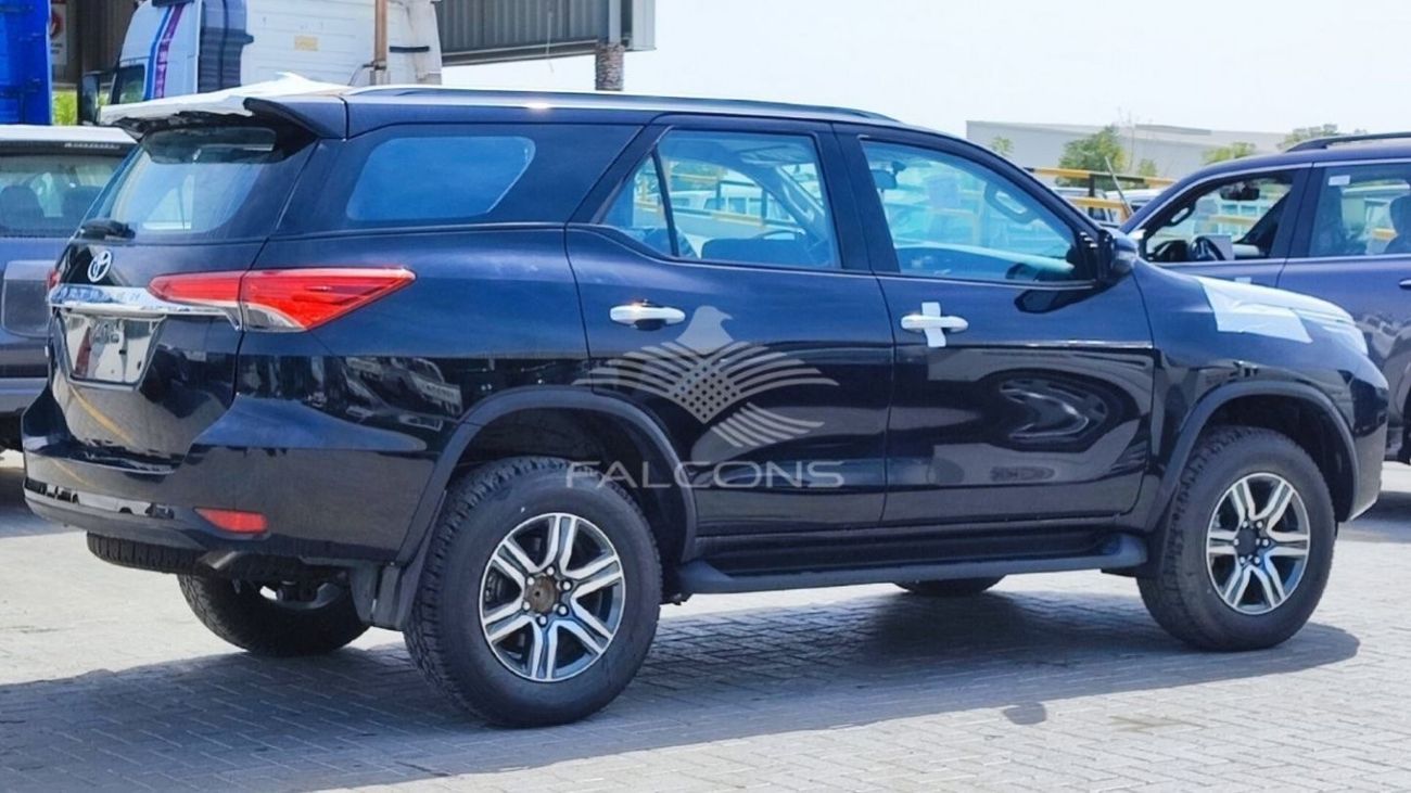 تويوتا فورتونر Toyota/FORTUNER DIESEL / 2.4L COMFORT 4X4 6AT