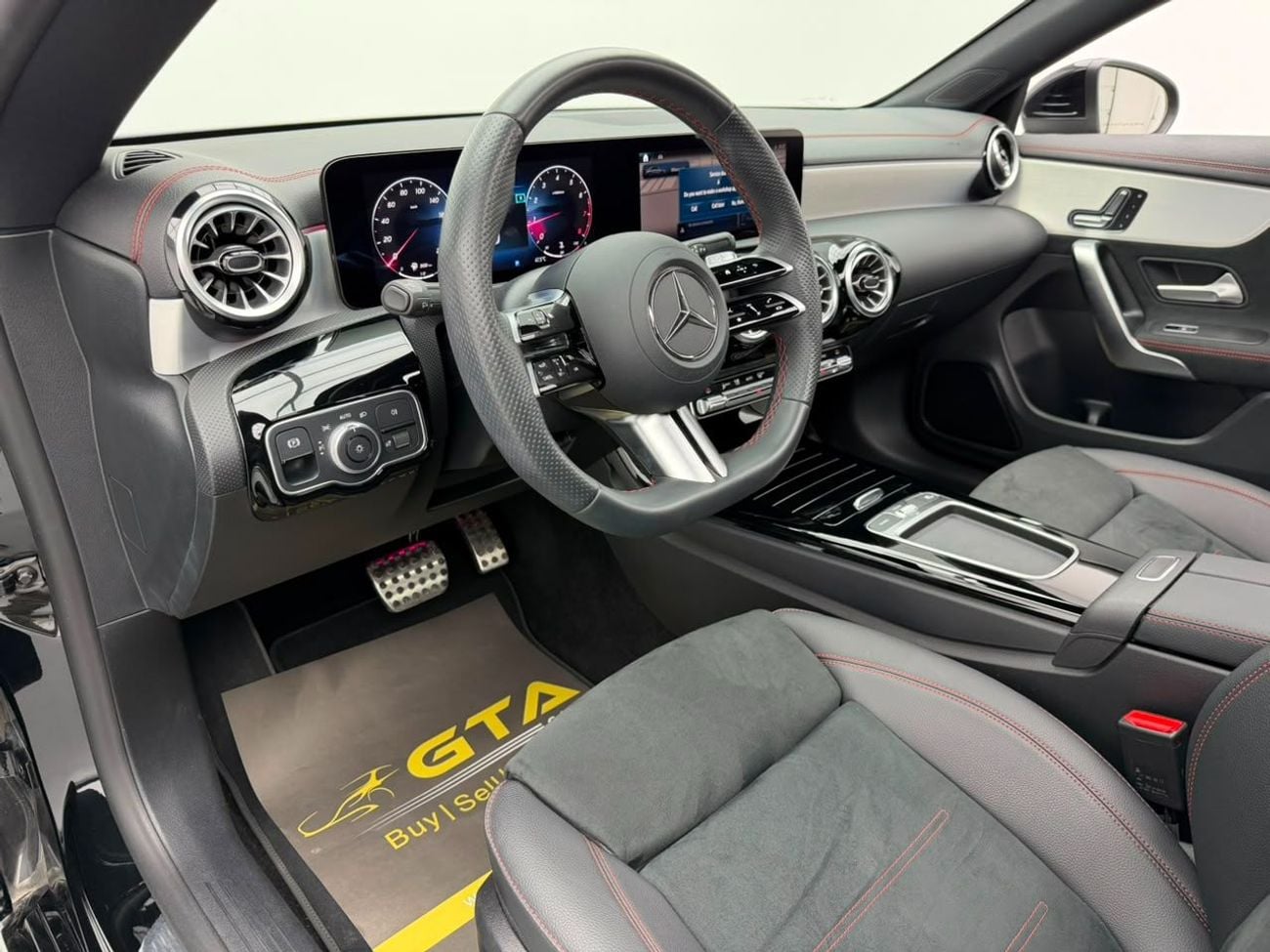 Mercedes Benz CLA 200 PREMIUM PLUS