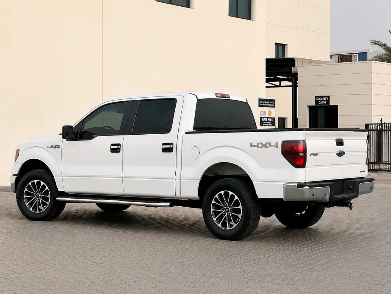 Ford F-150 XLT GCC Specs
