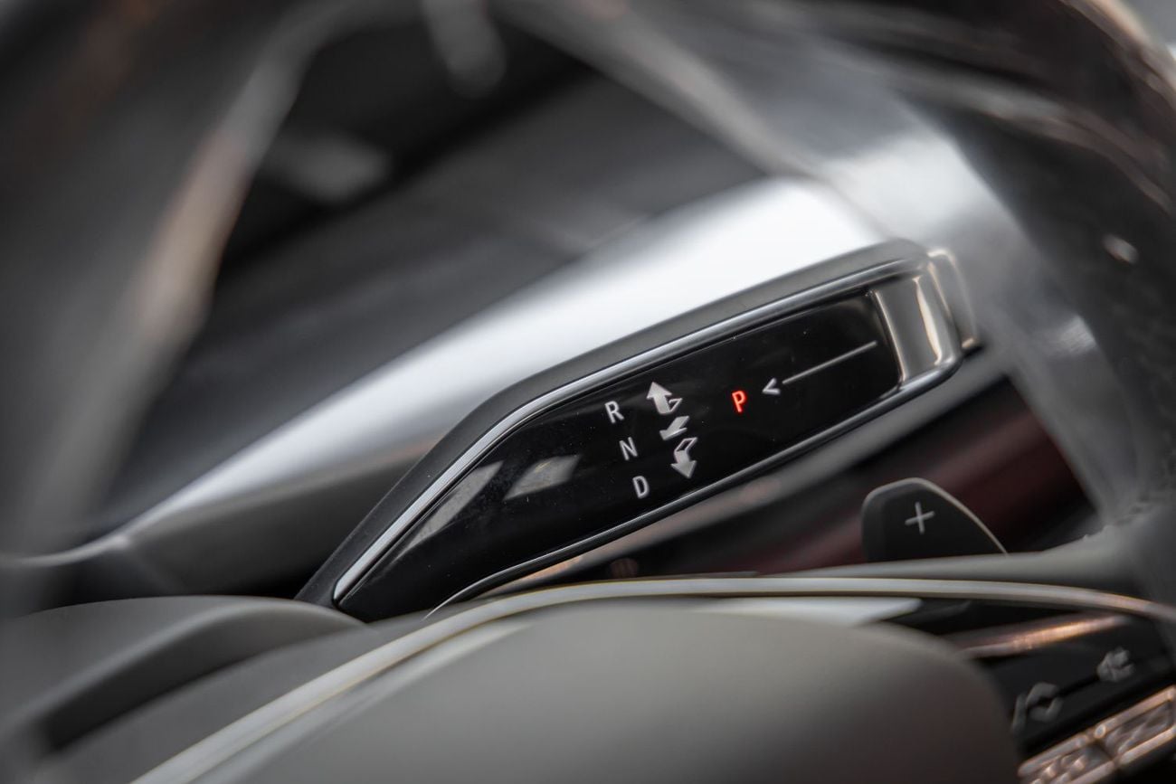 كاديلاك إسكالاد Sport 6.2L AWD Cadillac Escalade Sport - 2025 Brand New (Export)