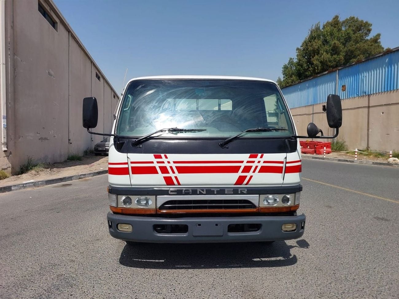 Mitsubishi Fuso Canter MITSUBISHI CANTER TRUCK RHD 1997 MODEL 4.5 L DIESEL MANUAL(PM31580)