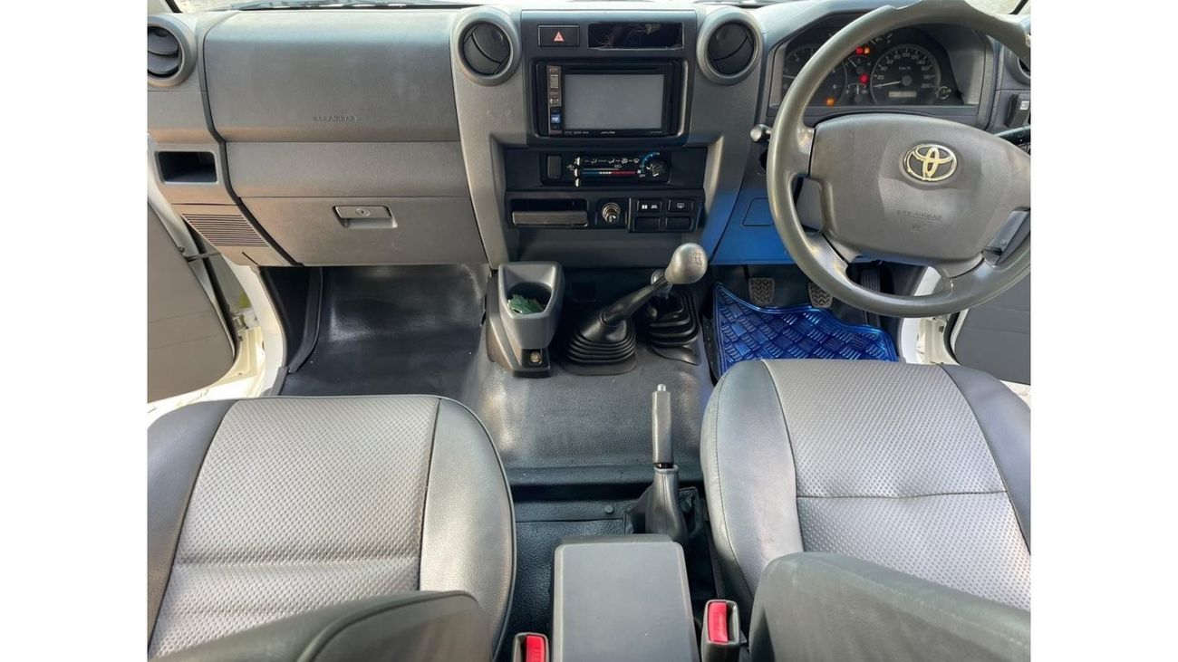 Toyota Land Cruiser 70 Diesel 4.5 Liter Right Hand Drive 5 Doors Manual Gear