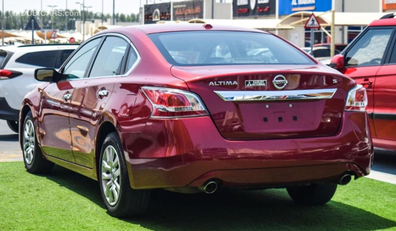 Nissan Altima