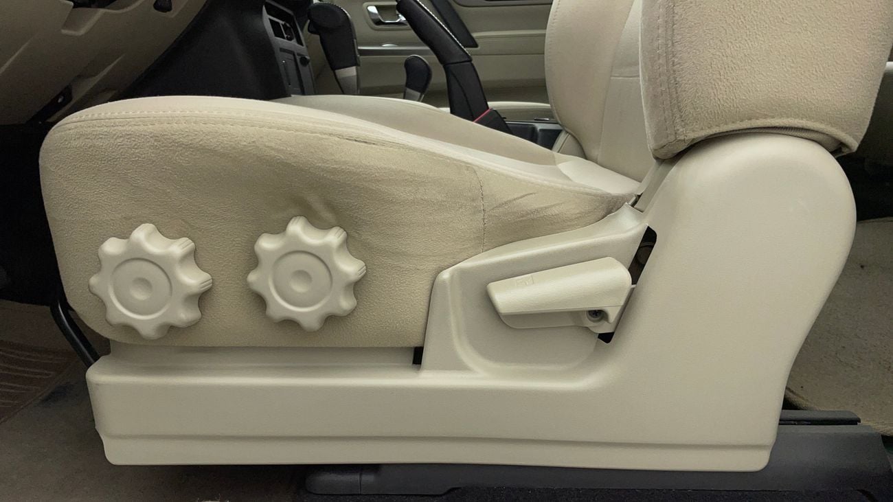 Mitsubishi Pajero GLS MIDLINE 3 | Zero Down Payment | Free Home Test Drive