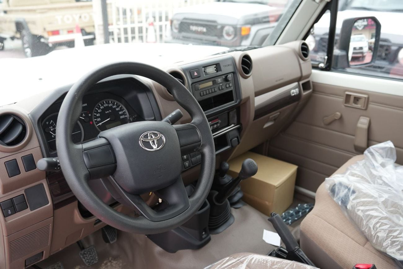 Toyota Land Cruiser Pick Up TOYOTA LC79 PICK-UP Single Cabin 2.8L 4-cylinder M/T MY25 Basic