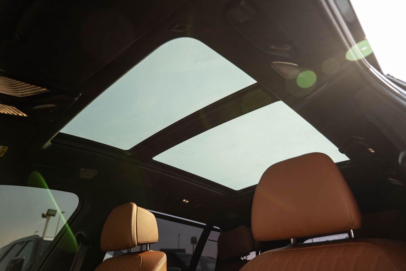 بي أم دبليو X7 xDriveM60i (6 Seats)