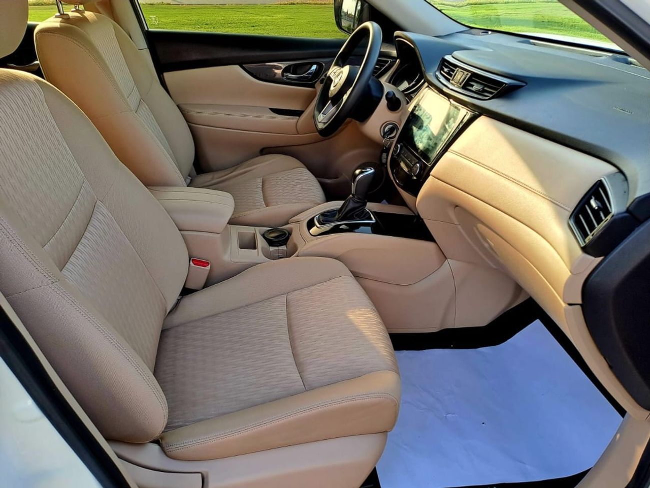 نيسان إكس تريل S 2.5L FWD (5 Seater) 2020 2.5L GCC (870/-MONTHLY)