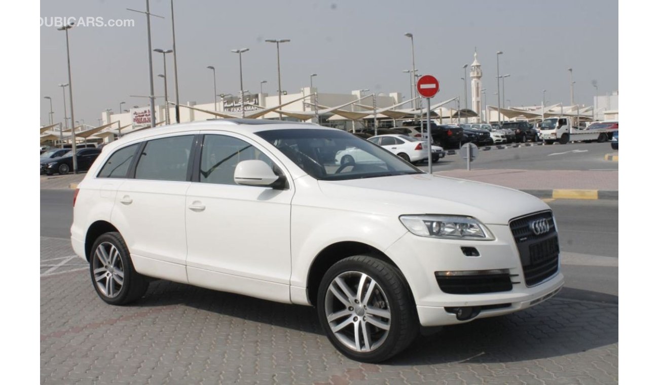 Audi Q7 Audi Q7 model 2009 in excellent condition GCC