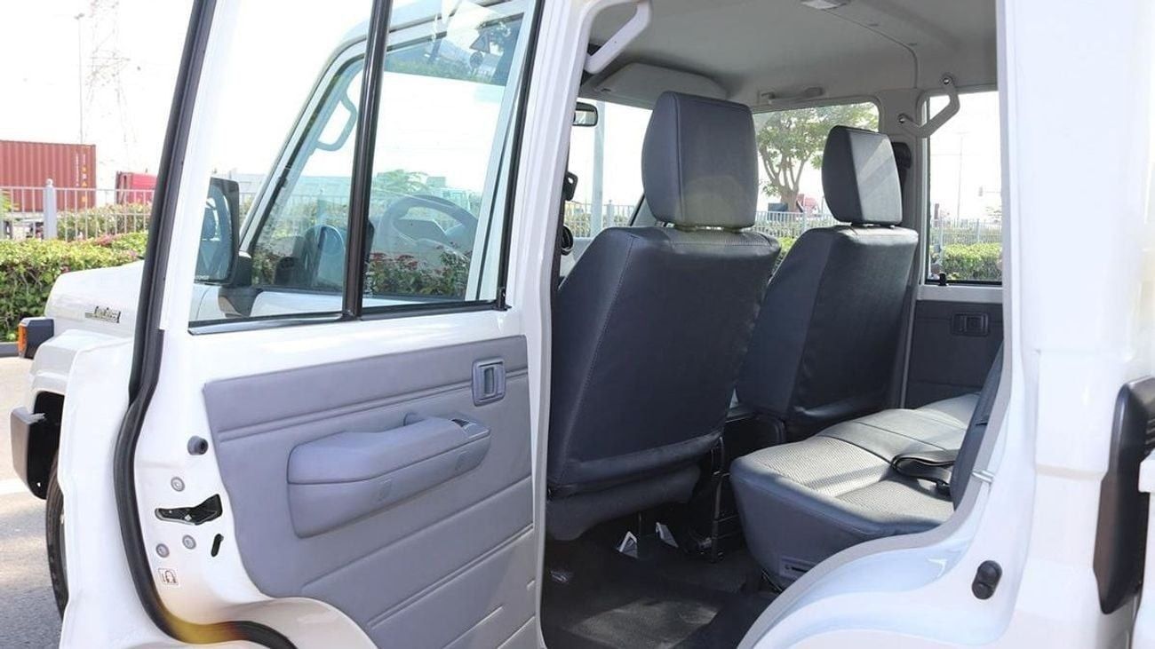 Toyota Land Cruiser Pick Up LC79 4.2L Diesel 6-Cylinder 2025YM [Open Destination]